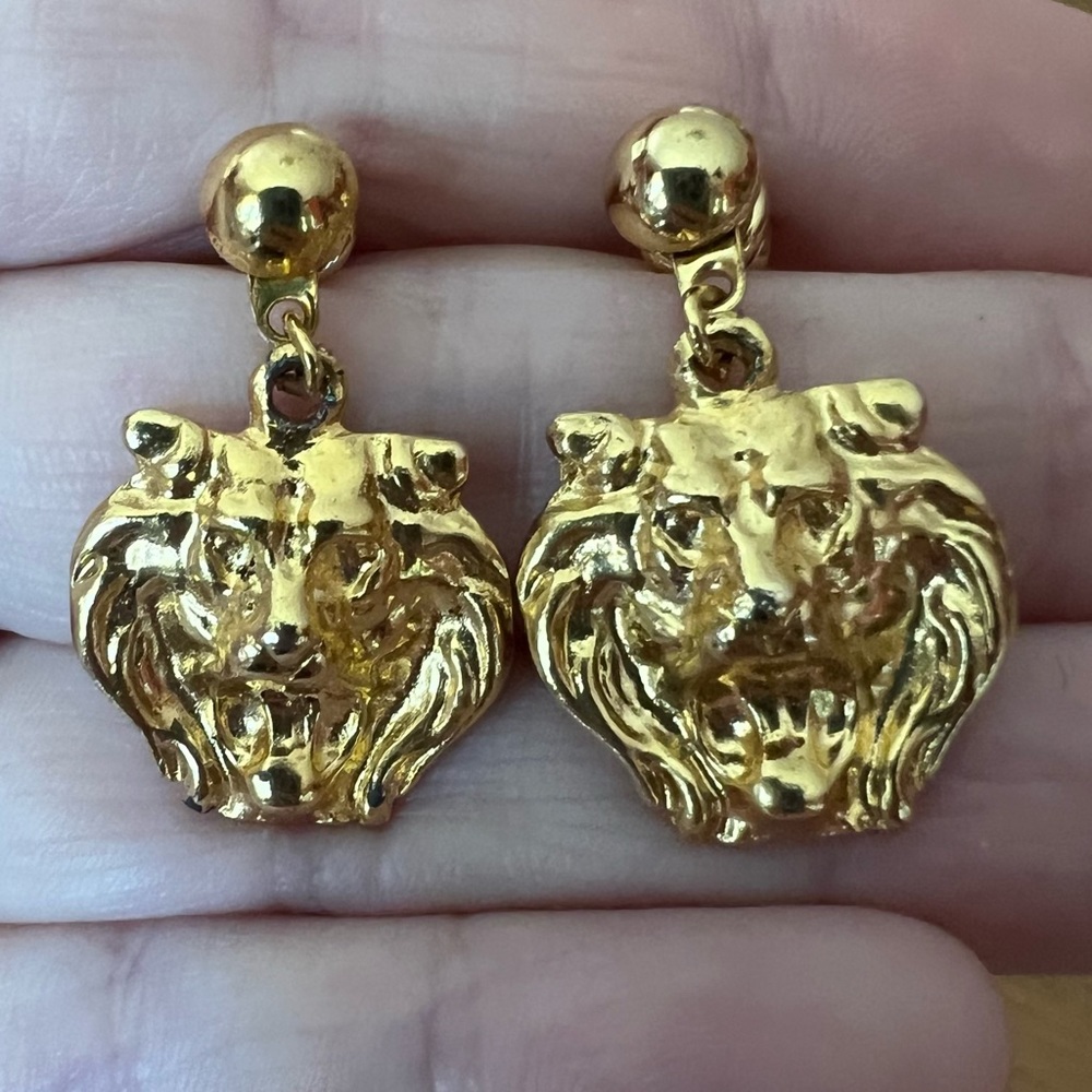 Vintage Lion Big Cat Gold Tone Dangle Earrings